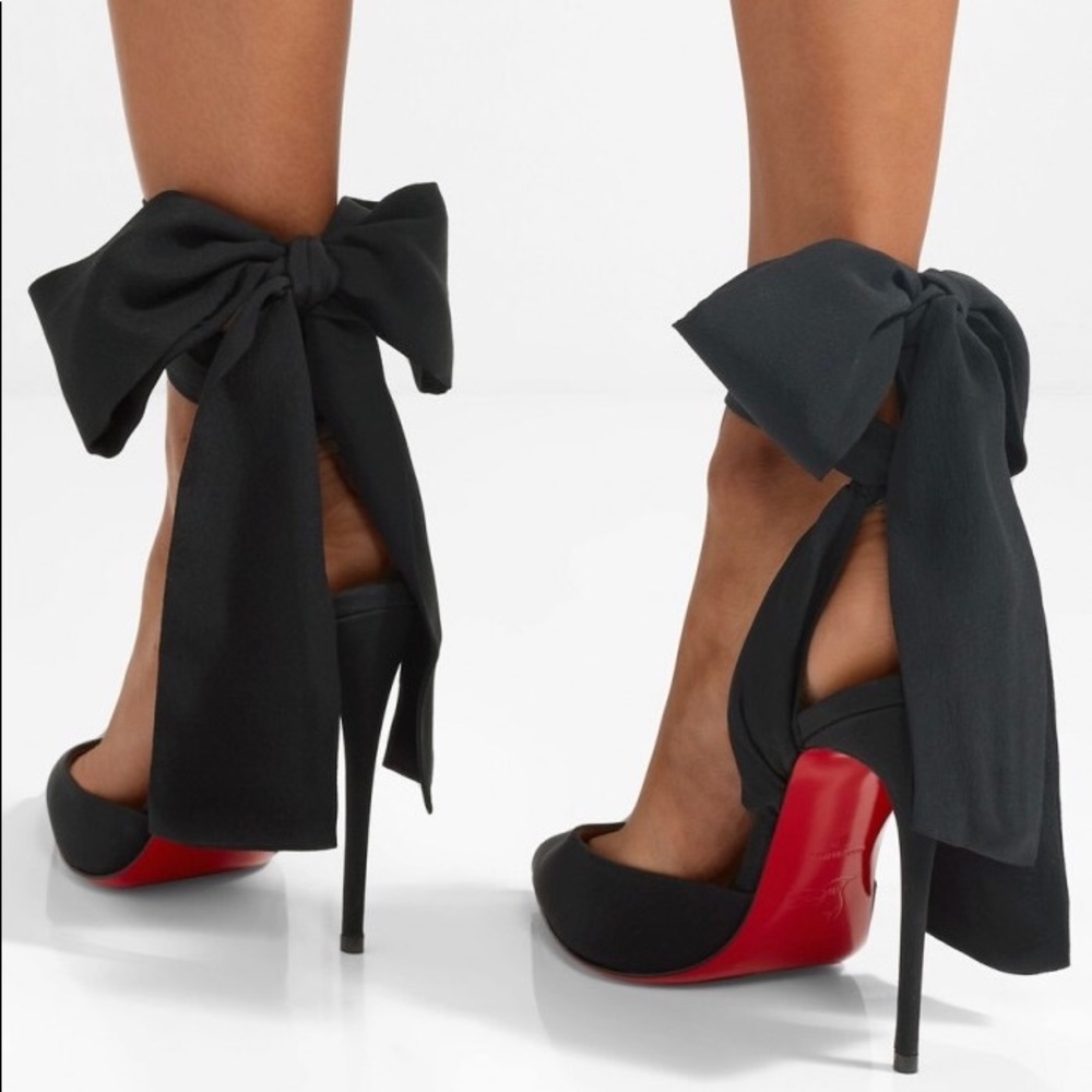 RARE Christian Louboutin Douce du Desert 100 Crepe de Chine Pumps Black 38